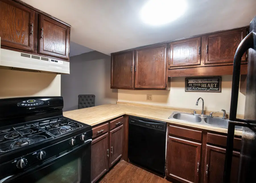 7112 72nd Lane N #257, Brooklyn Park, MN 55428 - #2