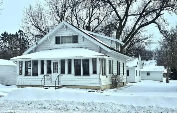 202 E 1st Street, Morris, MN 56267