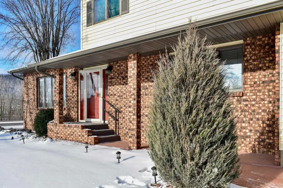 935 38th Avenue, Winona, MN 55987 - #2