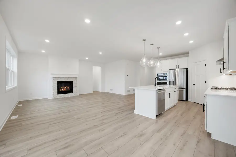 20050 Gallifrey Way, Lakeville, MN 55044 - Image #2