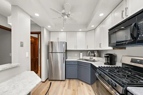 6650 Vernon Avenue S #116, Edina, MN 55436