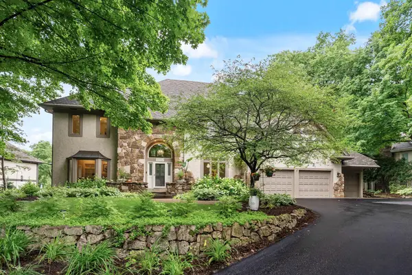 19750 Muirfield Circle, Shorewood, MN 55331