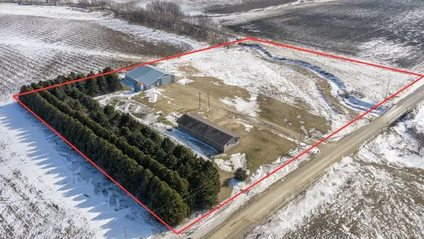 4684 Elm Avenue, Riceville, IA 50466