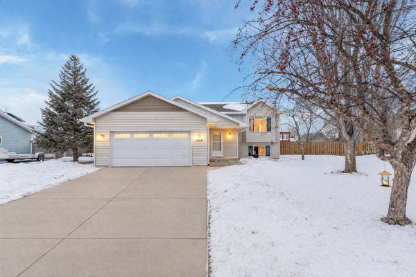 204 5th Avenue, Spicer, MN 56288