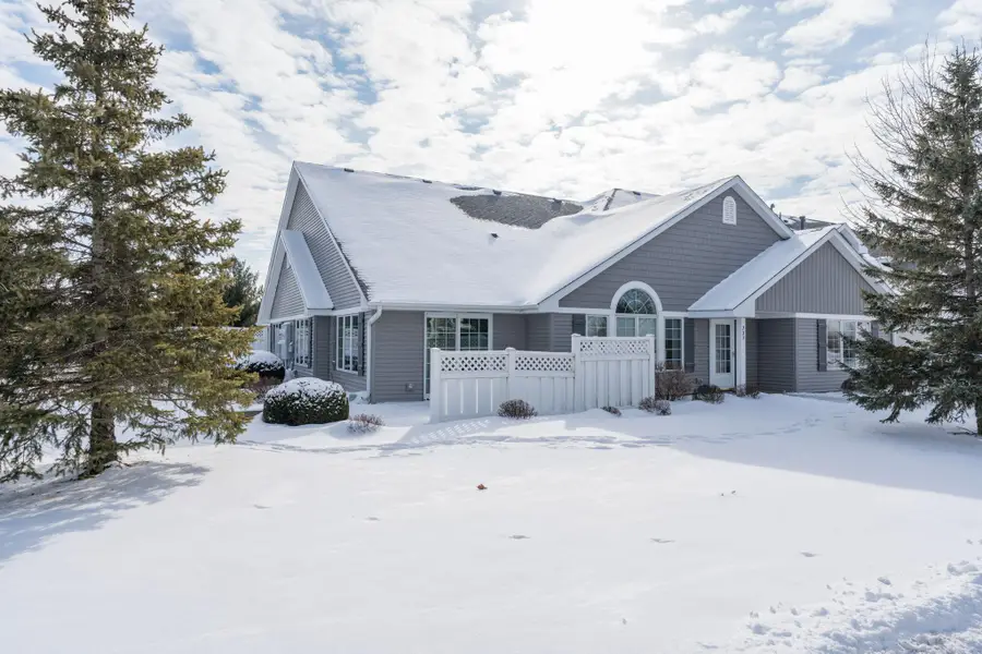 731 Grayhawk Circle, Mankato, MN 56001 - Image #3
