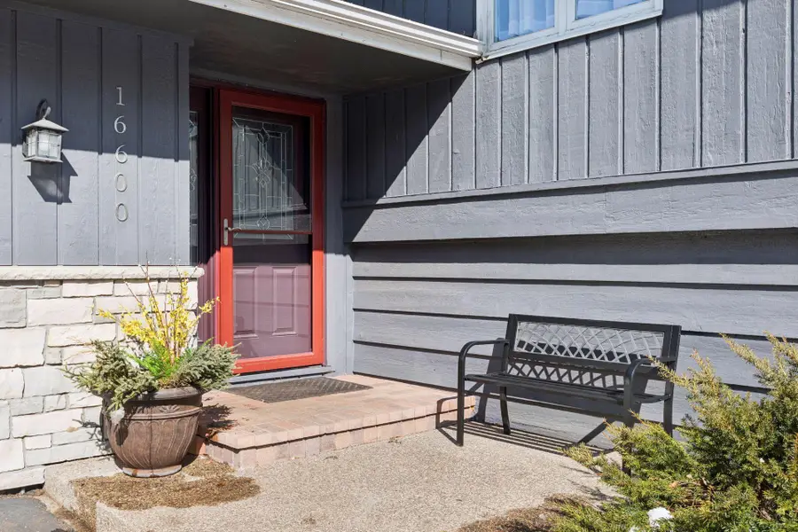 16600 Blenheim Way, Minnetonka, MN 55345 - #2