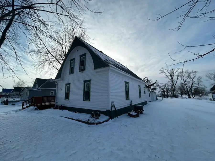 142 Morton Avenue, Page, ND 58064 - Image #2