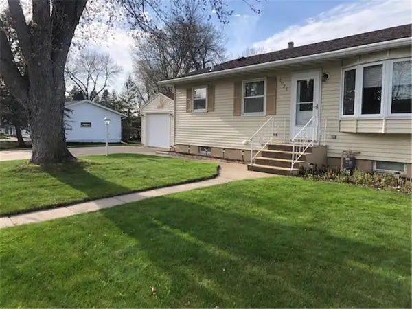 1025 3rd Avenue Ne, Little Falls, MN 56345