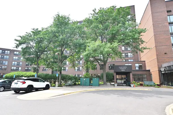 7600 Golden Valley Road #510, Golden Valley, MN 55427