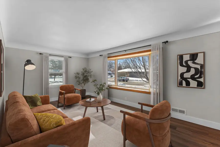 416 3rd Avenue Ne, Osseo, MN 55369 - #2