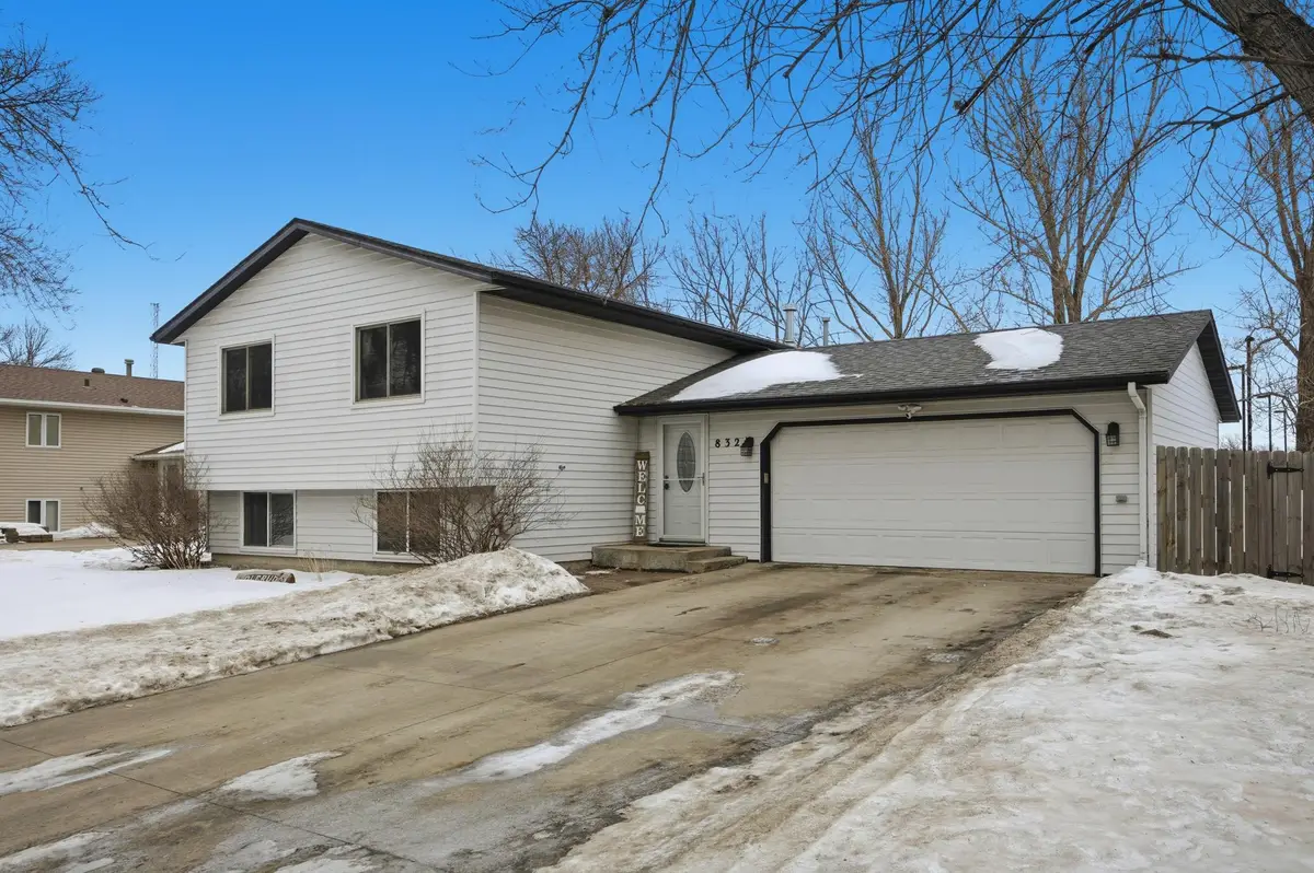 832 5th Avenue E, West Fargo, ND 58078 - Image #1