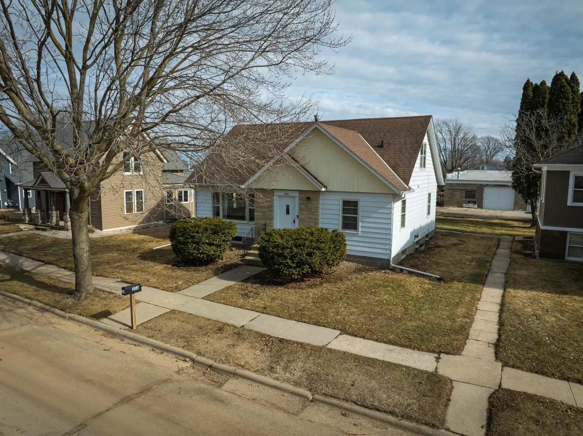 206 Maple Street N, Mabel, MN 55954 - #1