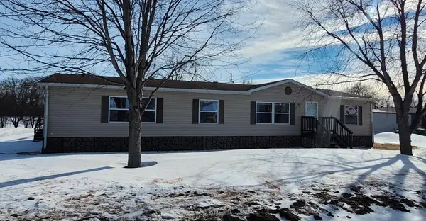 617 6 Avenue, Milnor, ND 58060