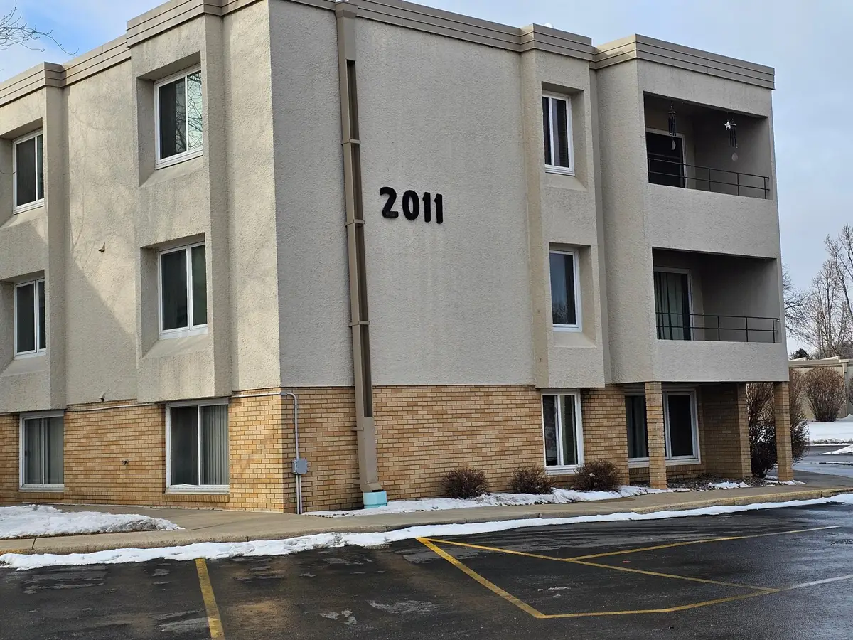 2011 Viking Drive Nw #15, Rochester, MN 55901 - Image #1