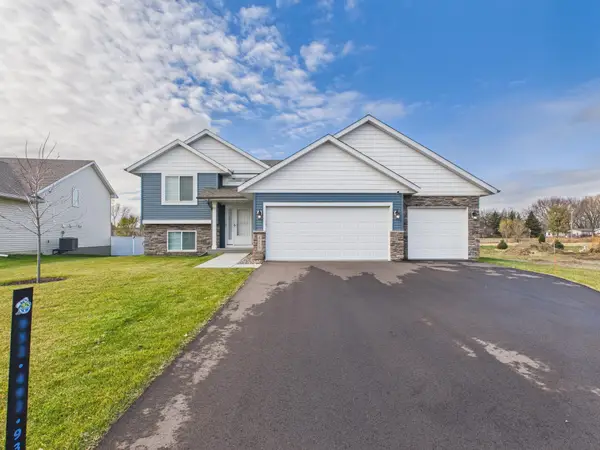 17775 Empire Trail, Lakeville, MN 55044