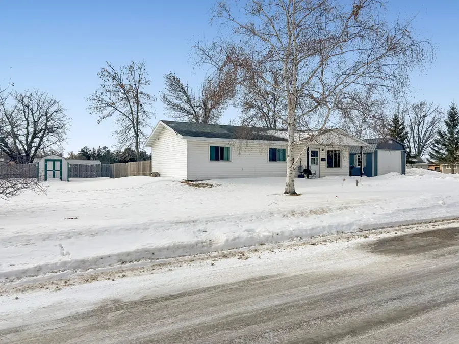 221 Birch Avenue Nw, Wadena, MN 56482 - #2
