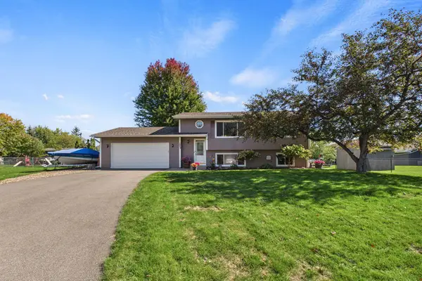 1823 Houle Circle, Hugo, MN 55038
