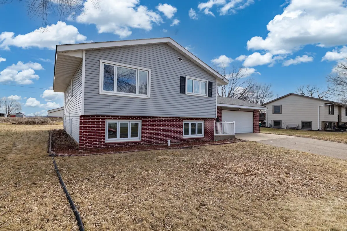 821 William Street, Hamburg, MN 55339 - #1