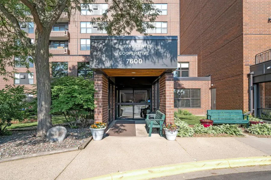 7600 Golden Valley Road #411, Golden Valley, MN 55427 - #3