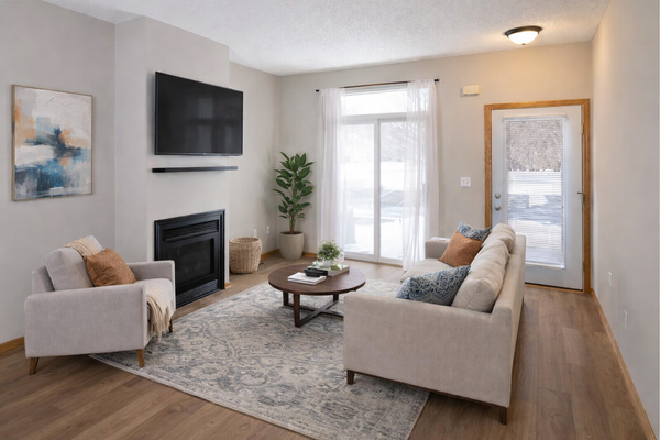 543 Roundhouse Street, Shakopee, MN 55379