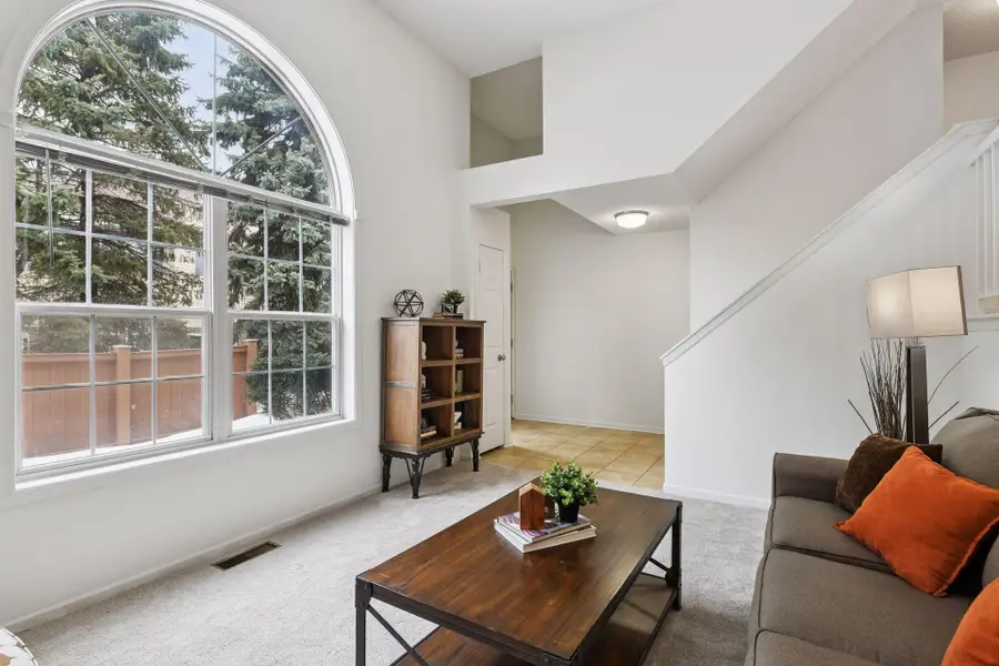 6457 Regency Lane, Eden Prairie, MN 55344 - #2