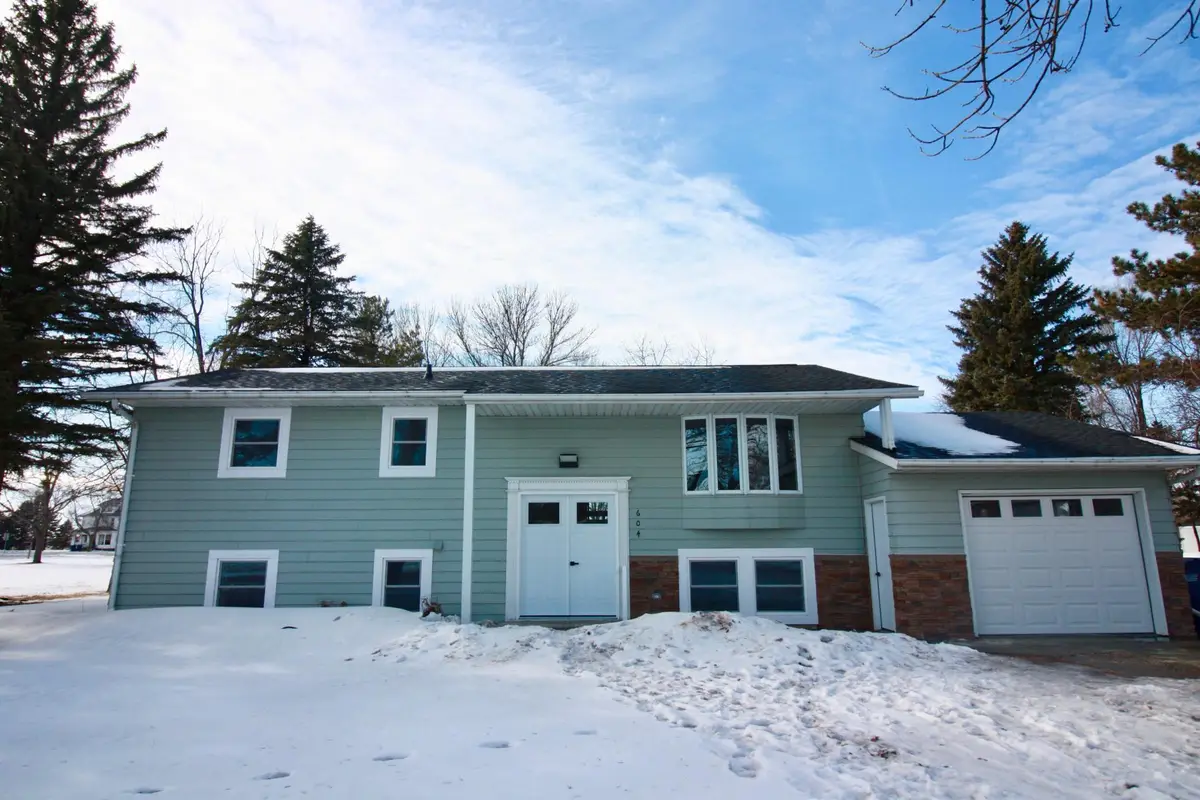 604 6th Street, Wyndmere, ND 58081 - Image #1