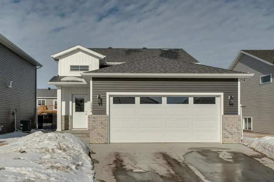 1234 Rachel Drive W, West Fargo, ND 58078 - Image #2