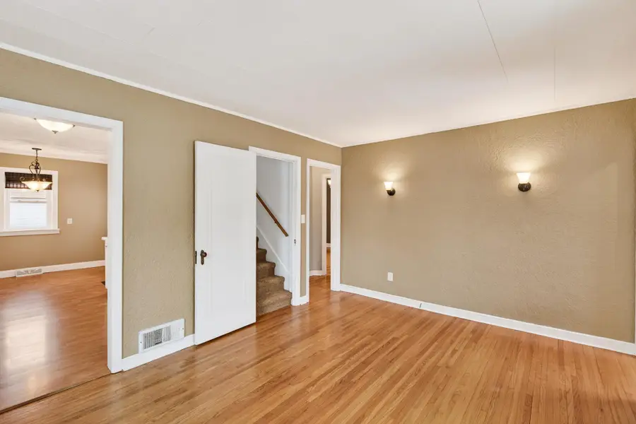 1884 Flandrau Street, Maplewood, MN 55109 - #2