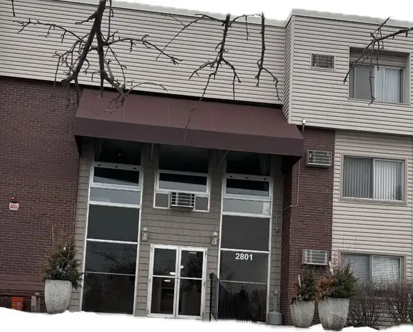 2801 Flag Avenue N #102, New Hope, MN 55427