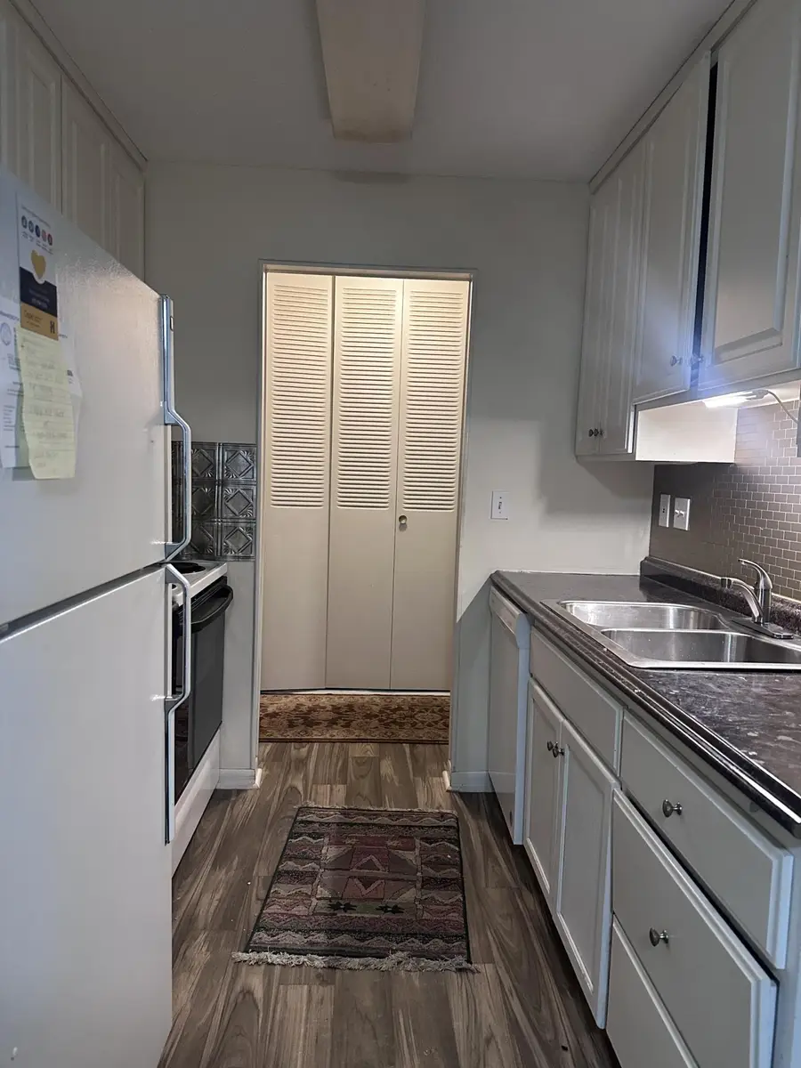 2801 Flag Avenue N #102, New Hope, MN 55427 - #3