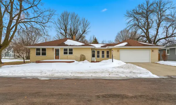 17 Gold Street, Minnesota Lake, MN 56068