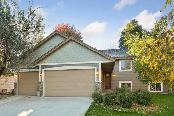 7140 Upper 157th Street W, Apple Valley, MN 55124