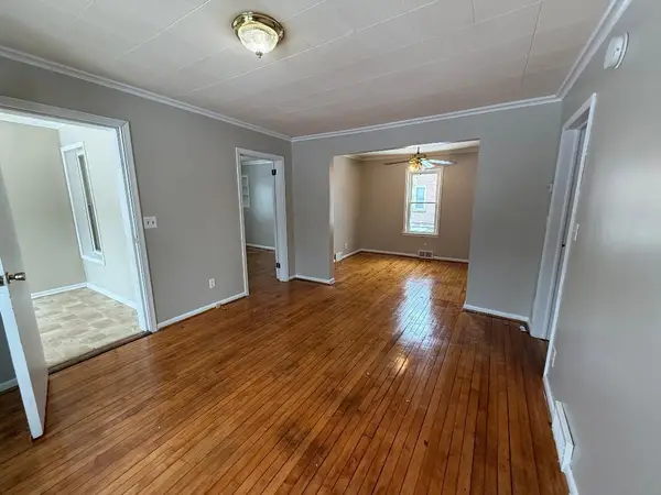 2319 4th Street Ne, Minneapolis, MN 55418