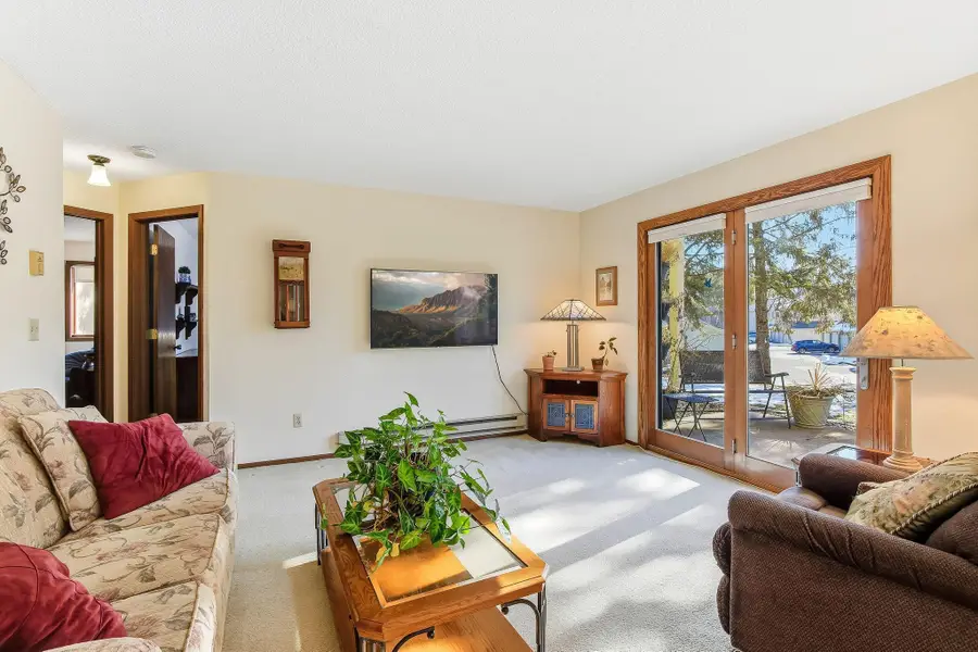 1581 Wheelock Lane #101, Saint Paul, MN 55117 - #3