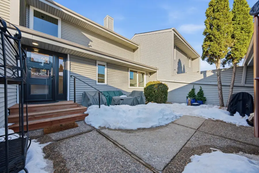 2648 Mackubin Street, Roseville, MN 55113 - #2