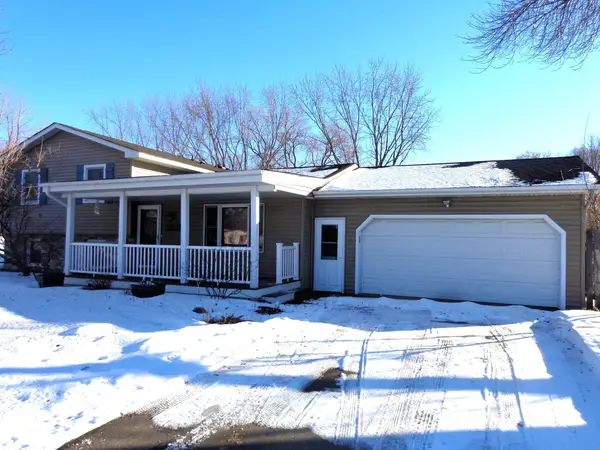 11071 26th Street Ne, Saint Michael, MN 55376
