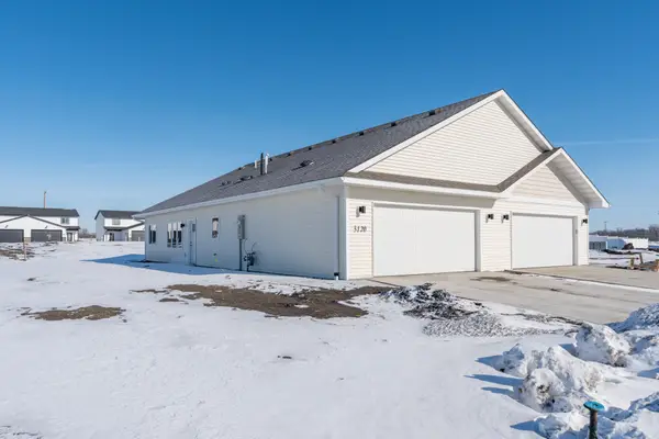 3120 & 3122 Noble Drive, Mankato, MN 56001