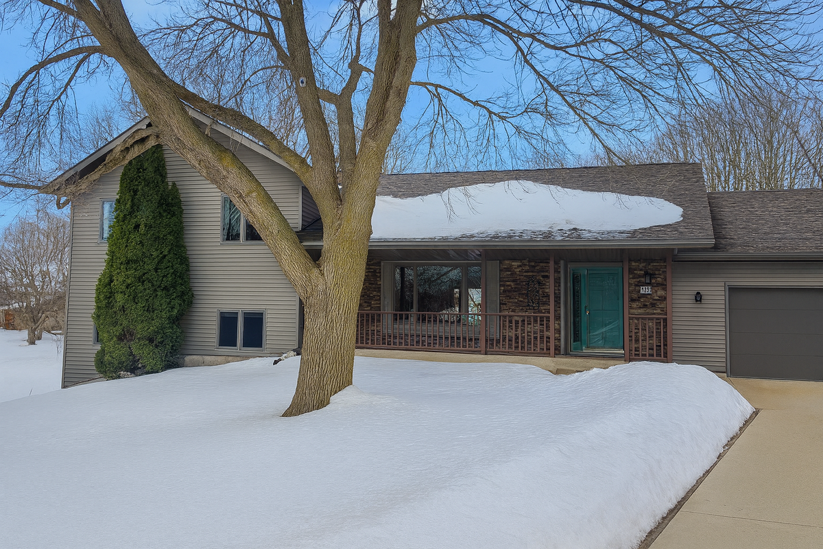 1401 4 1/2 Avenue N, Sauk Rapids, MN 56379 - #1