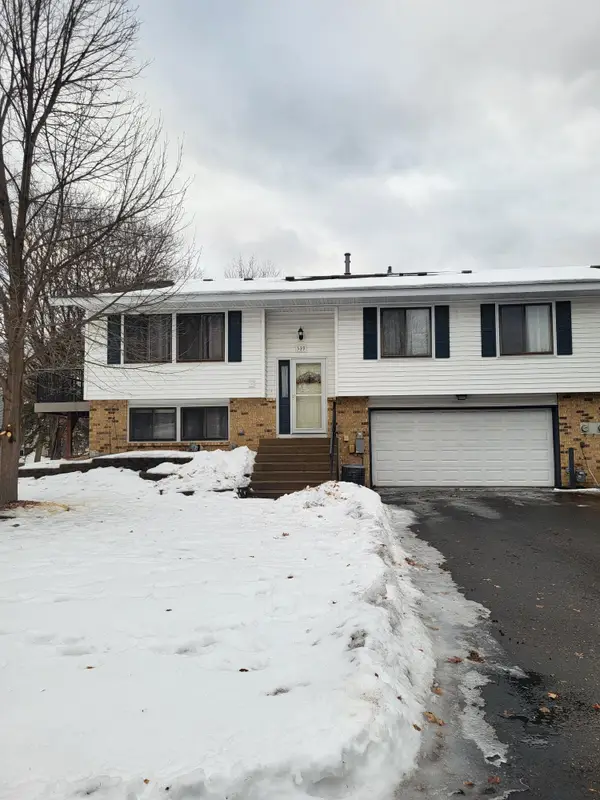 539 98th Avenue Ne, Blaine, MN 55434