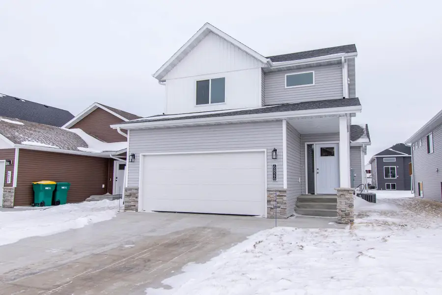 6826 Thomas Street, Horace, ND 58047 - #3