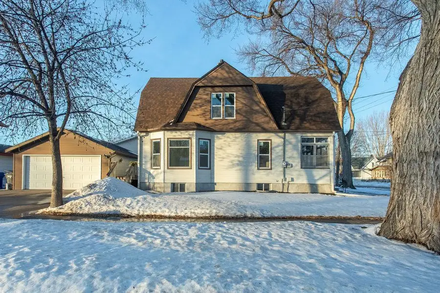 804 N 3rd Street N, Fargo, ND 58102 - Image #2