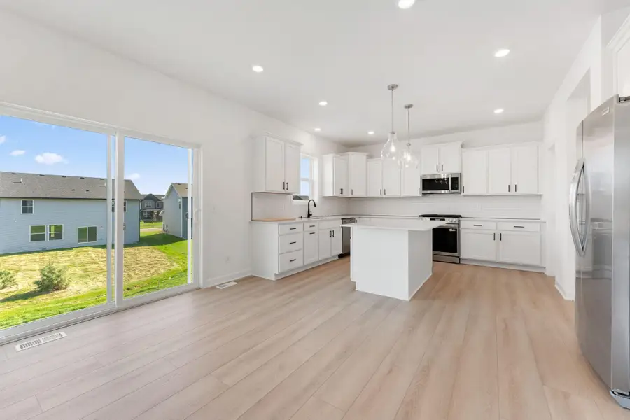 2423 Tyrone Drive, Shakopee, MN 55379 - #3