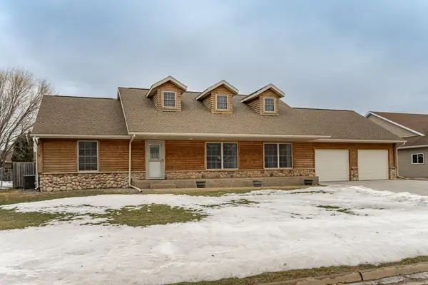 1350 Cottage Lane Se, Owatonna, MN 55060