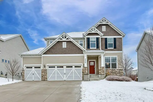 5073 Sandpebble Lane, Woodbury, MN 55129