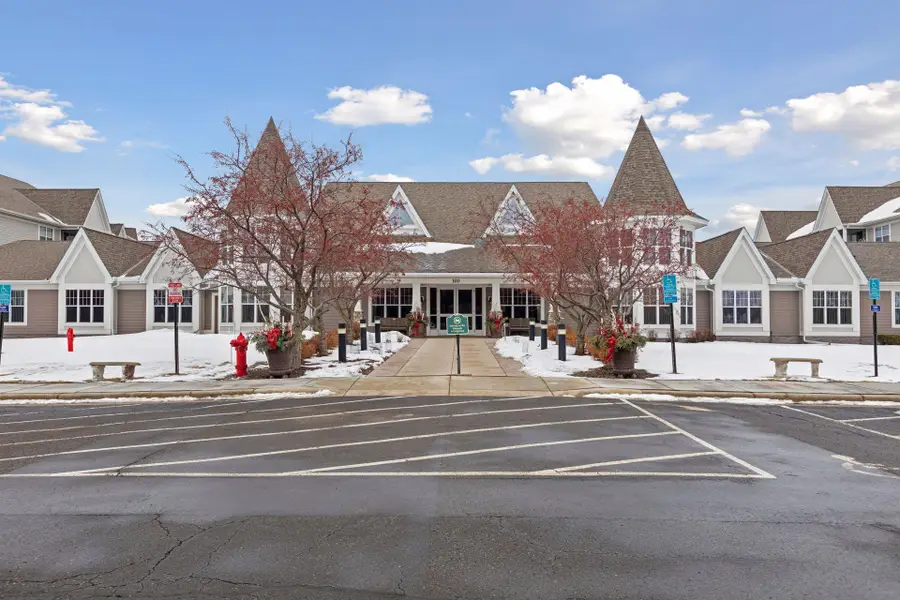 100 Clydesdale Trail #101, Medina, MN 55340 - #2