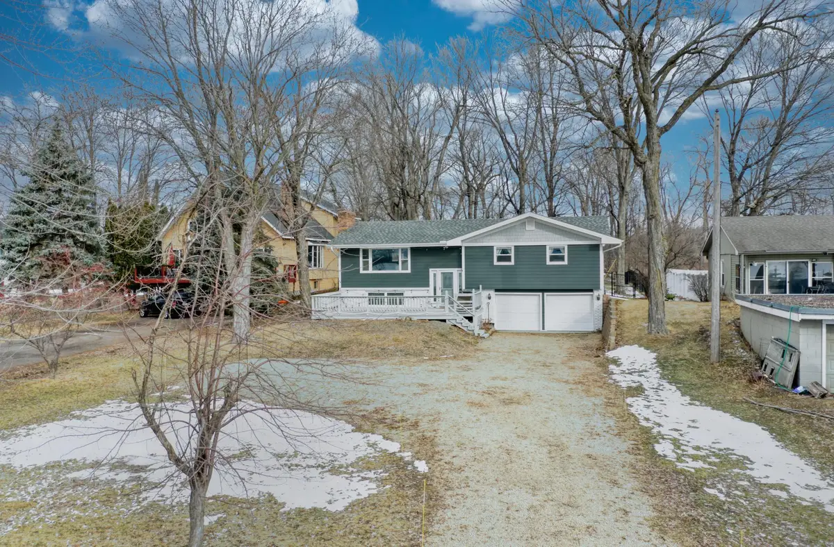 8112 N Shore Trail N, Forest Lake, MN 55025 - #1