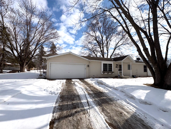 1000 22nd Avenue N, Saint Cloud, MN 56303