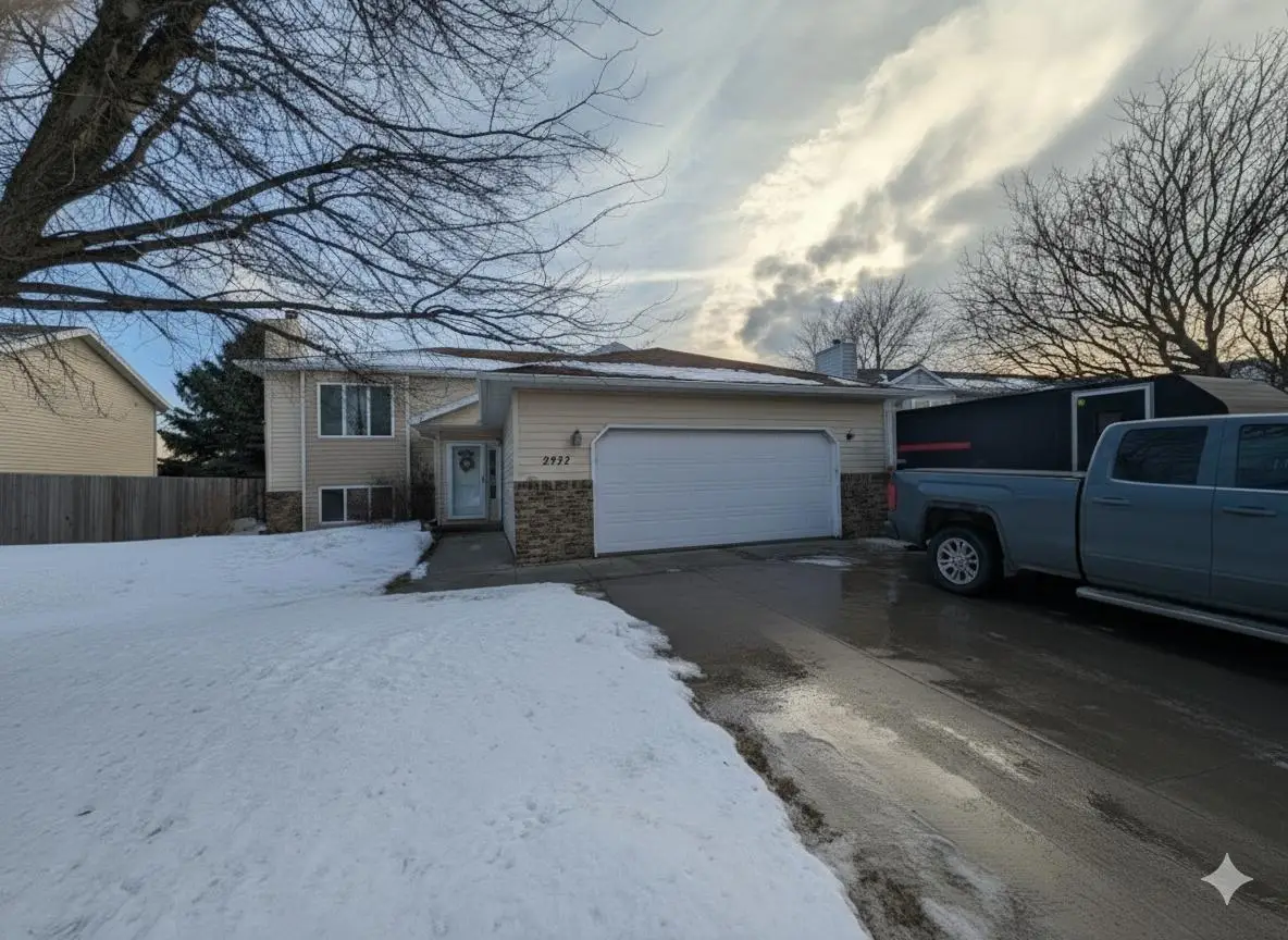 2922 23rd Avenue S, Fargo, ND 58103 - Image #1