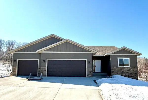 2804 Oak Lawn Drive, Northfield, MN 55057