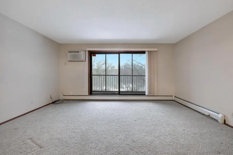 10451 Greenbrier Road #211, Minnetonka, MN 55305 - #3